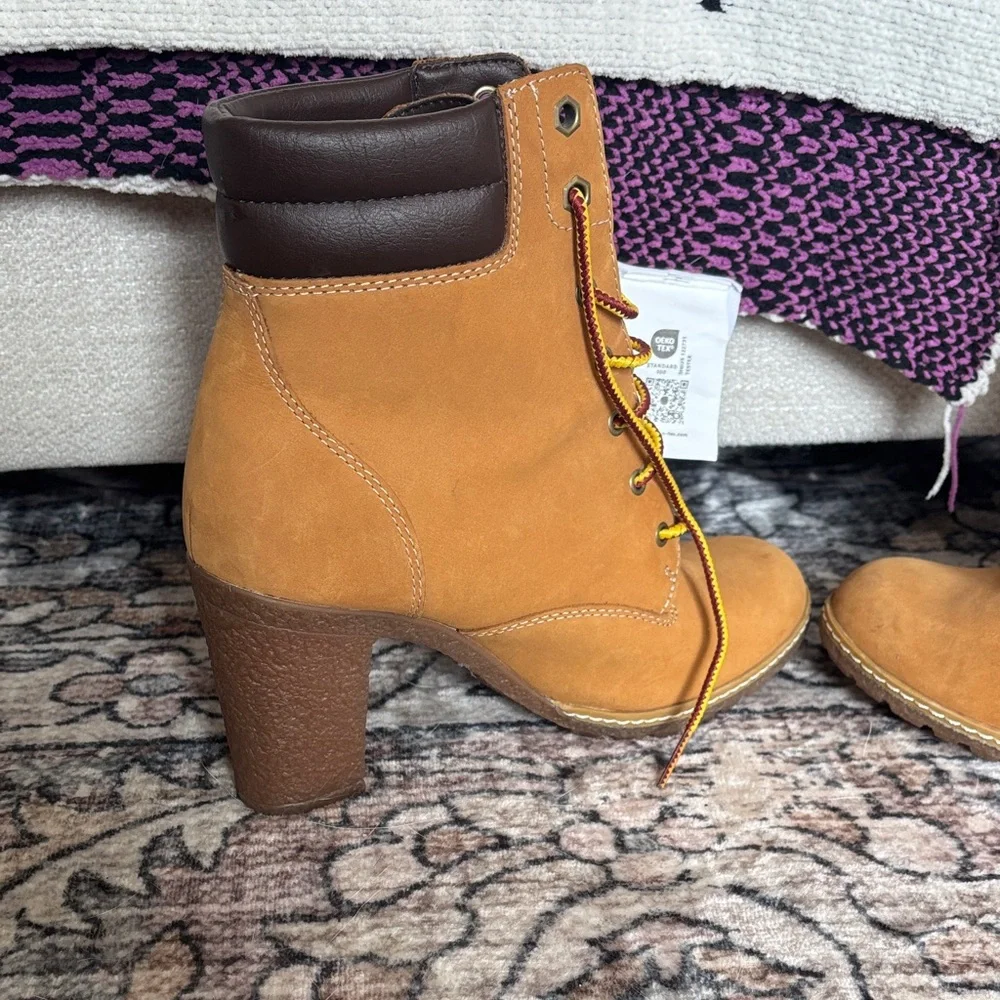 Timberland Women's Brown Lace-Up Boots - Picture 3 of 7